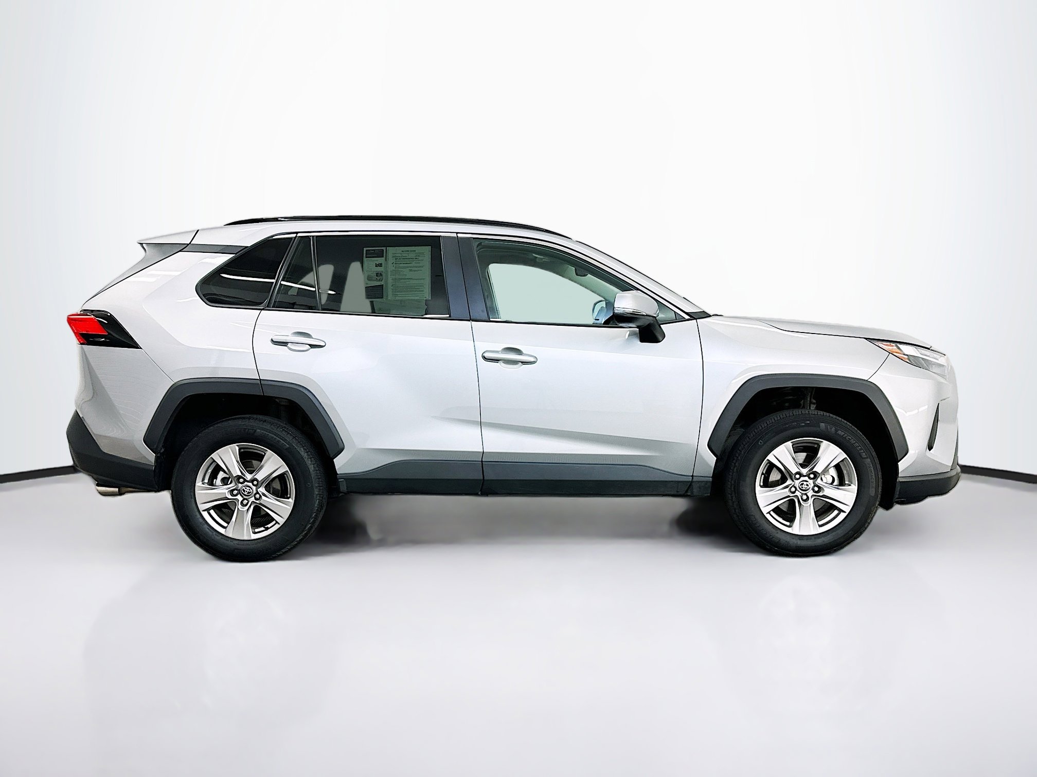 Used 2025 Toyota RAV4 XLE image 10