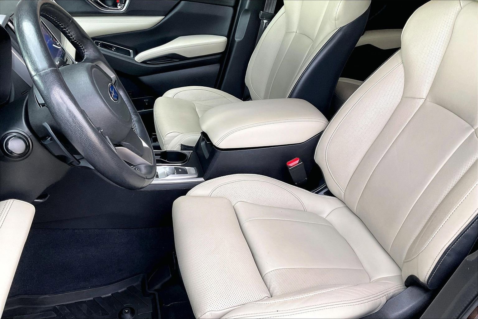 Used 2021 Subaru Ascent Limited w/ Technology Package image 16