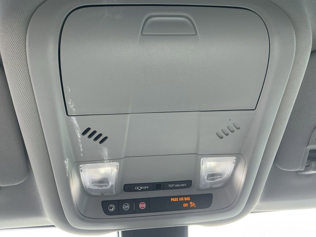 Used 2024 GMC Terrain SLE w/ Driver Convenience Package image 18