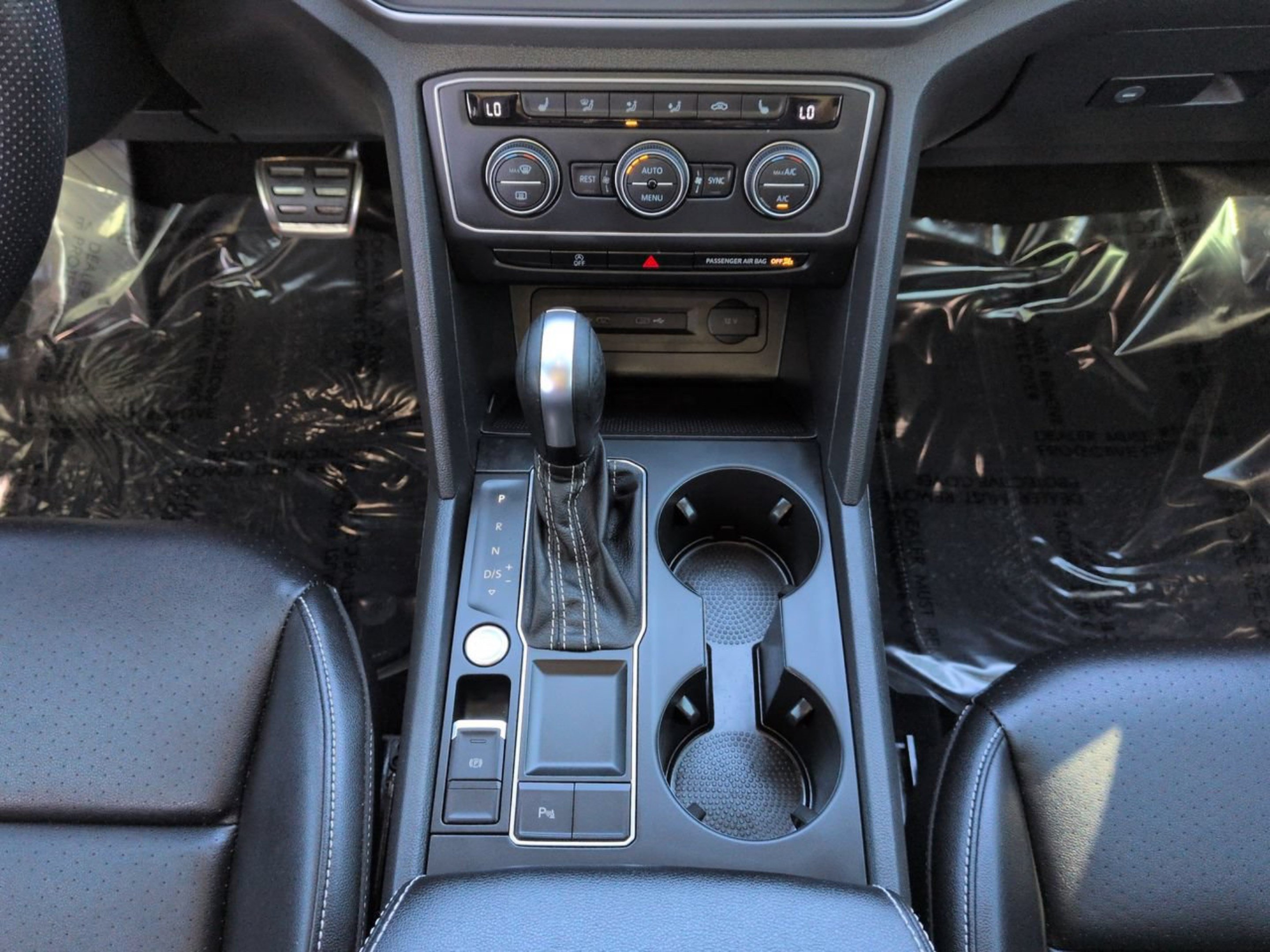 Used 2021 Volkswagen Atlas SE FWD image 24