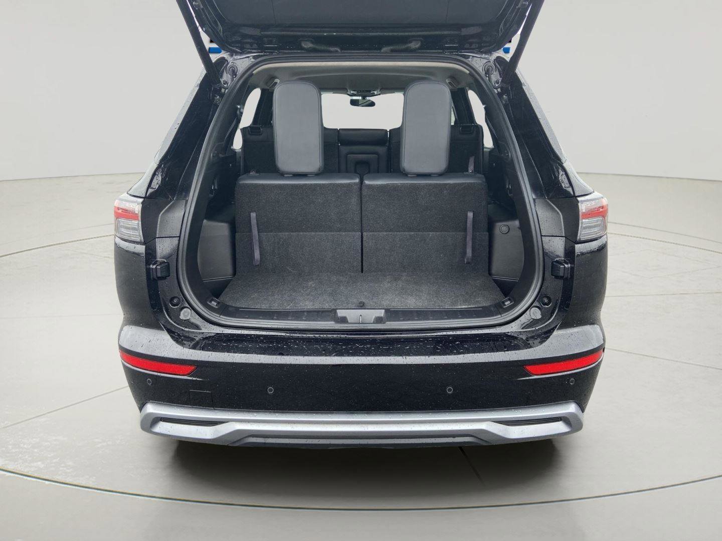 Used 2025 Mitsubishi Outlander SE image 33