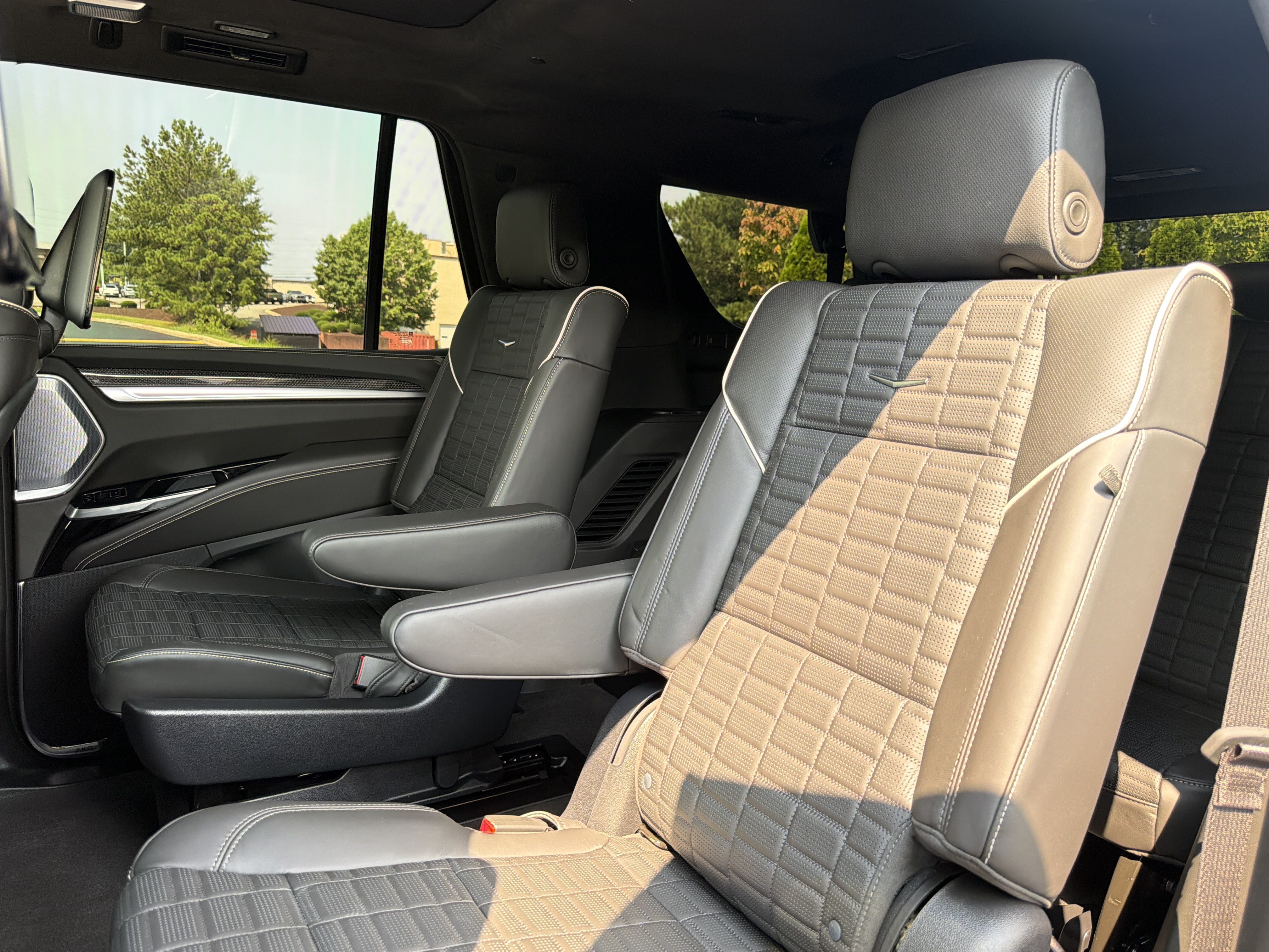 Used 2026 Cadillac Escalade V AWD/4WD image 66