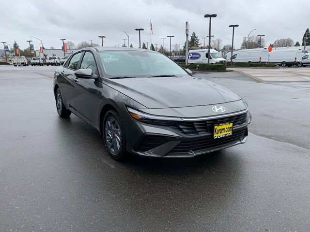 New 2026 Hyundai Elantra Blue image 7