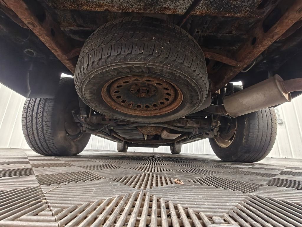 Used 2013 Chevrolet Suburban LT image 41