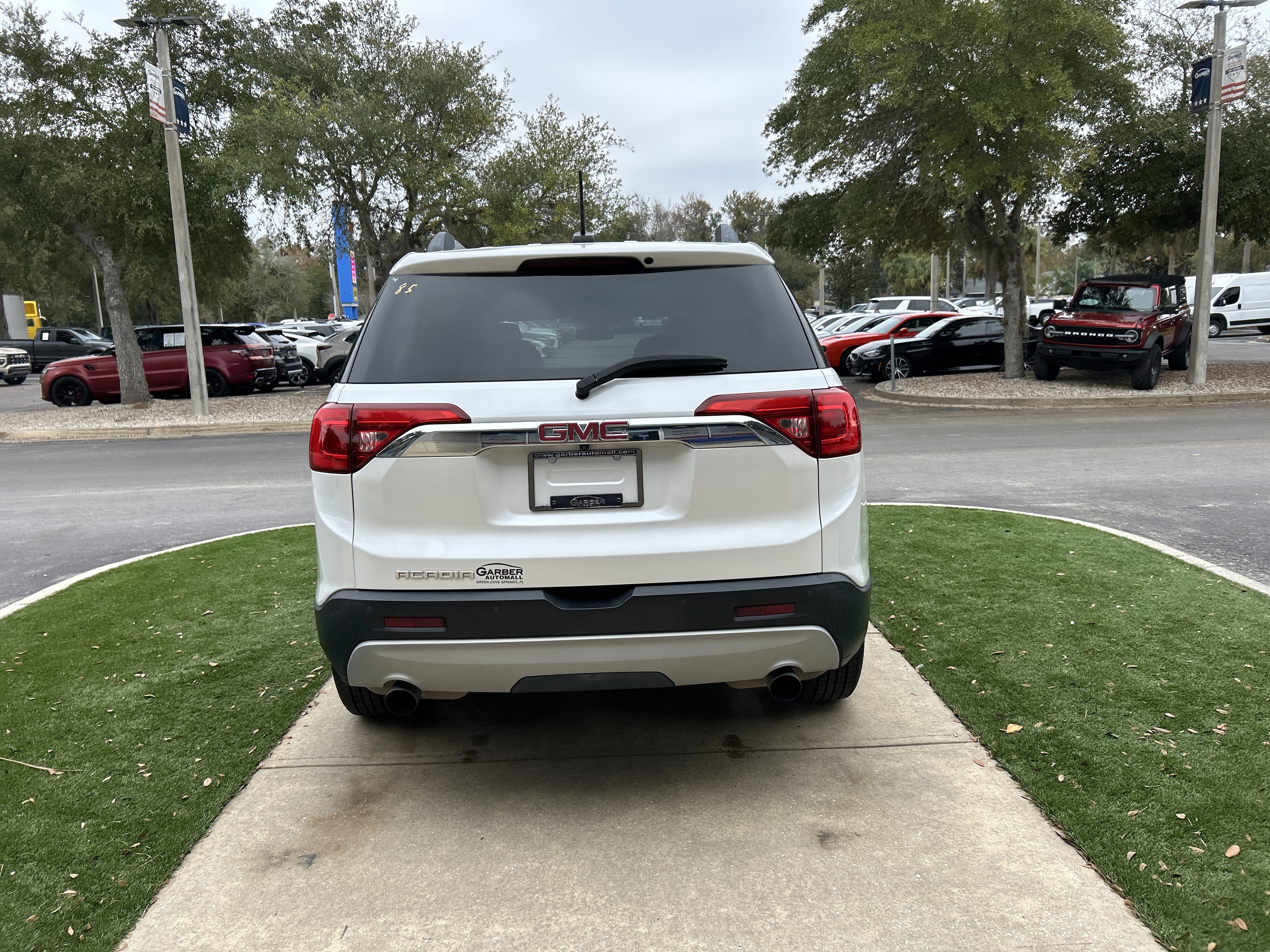Used 2018 GMC Acadia SLT image 6