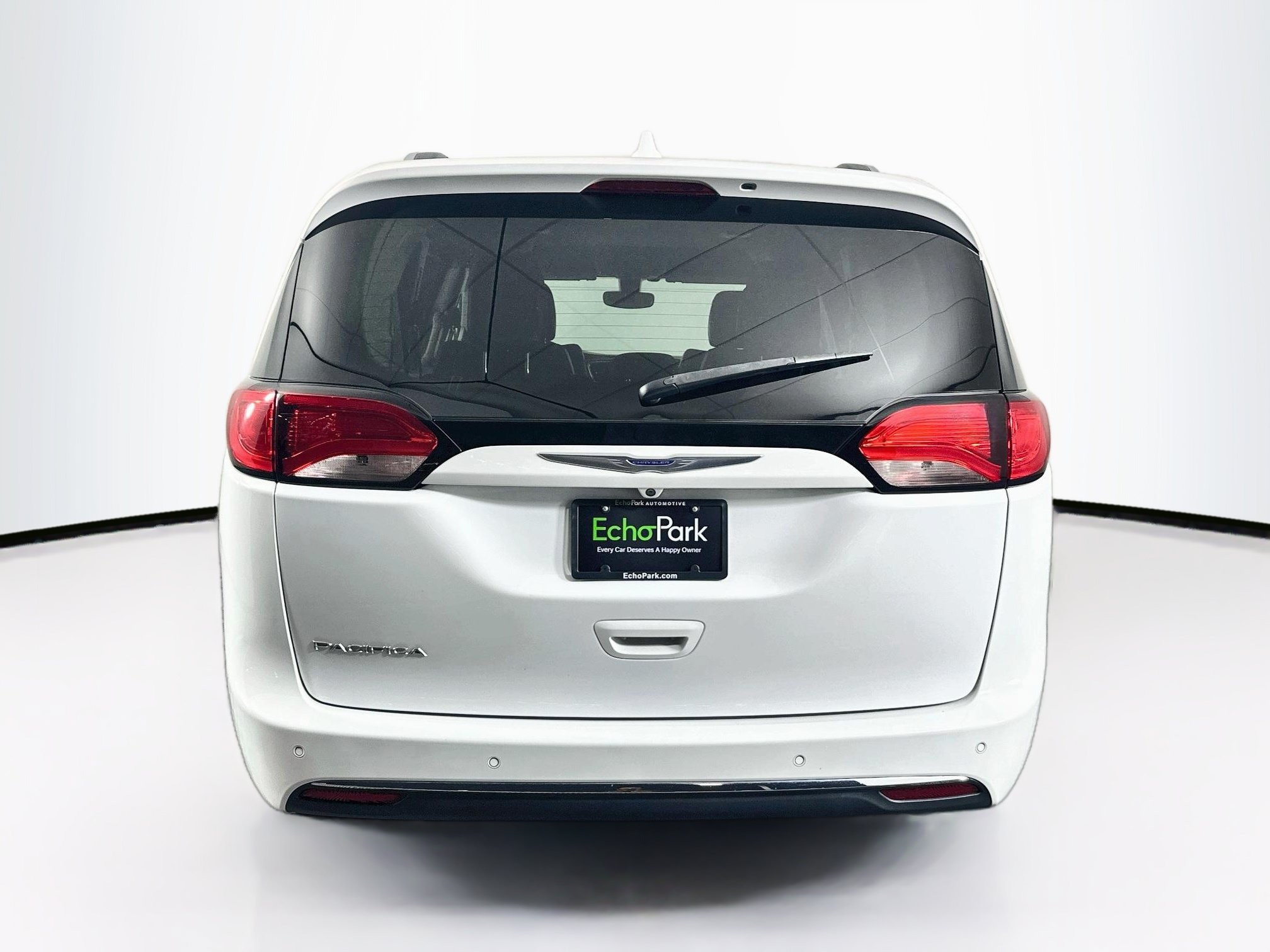 Used 2019 Chrysler Pacifica Touring-L FWD image 7