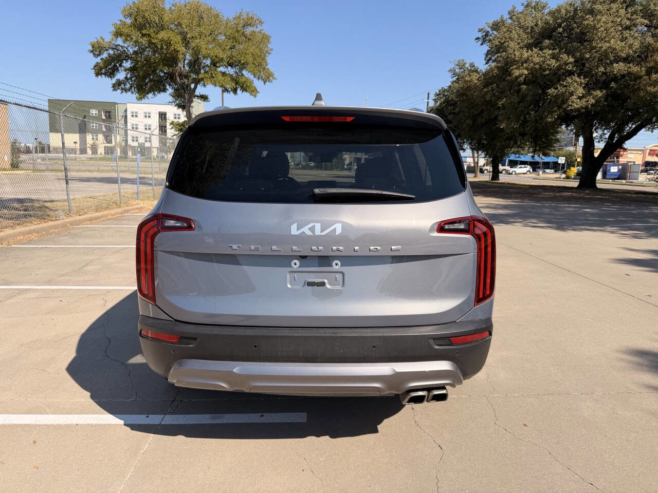 Used 2022 Kia Telluride EX w/ EX Premium Package FWD image 5