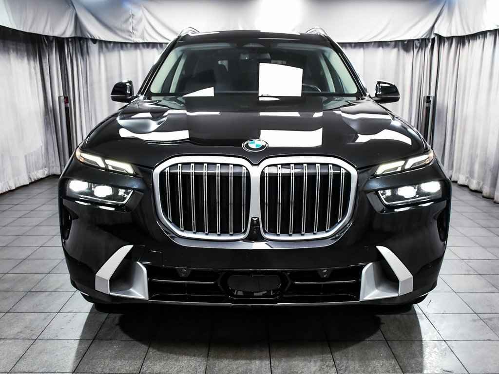 Used 2024 BMW X7 xDrive40i image 2