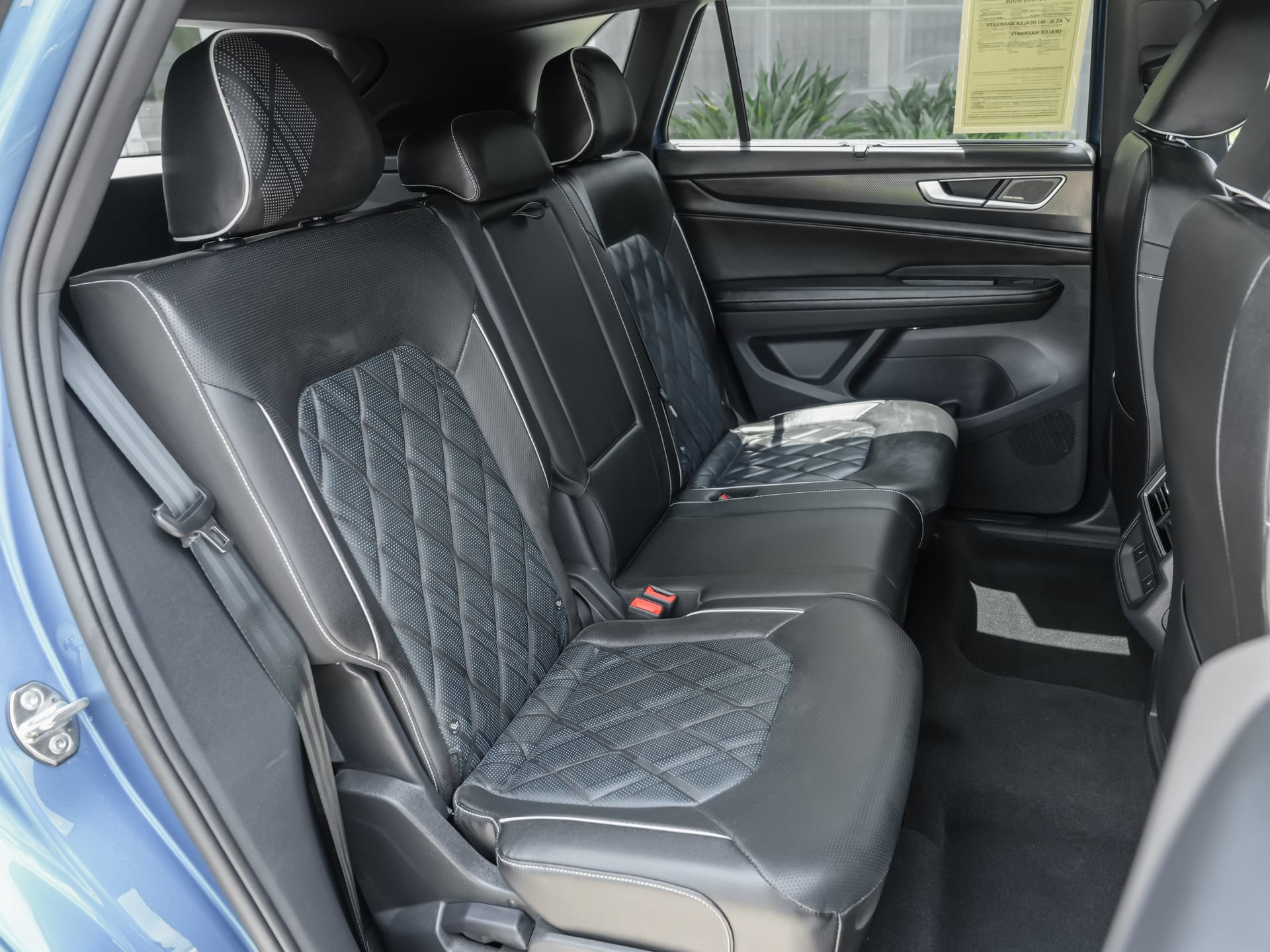 Used 2025 Volkswagen Atlas Cross Sport SEL Premium R-Line AWD/4WD image 40