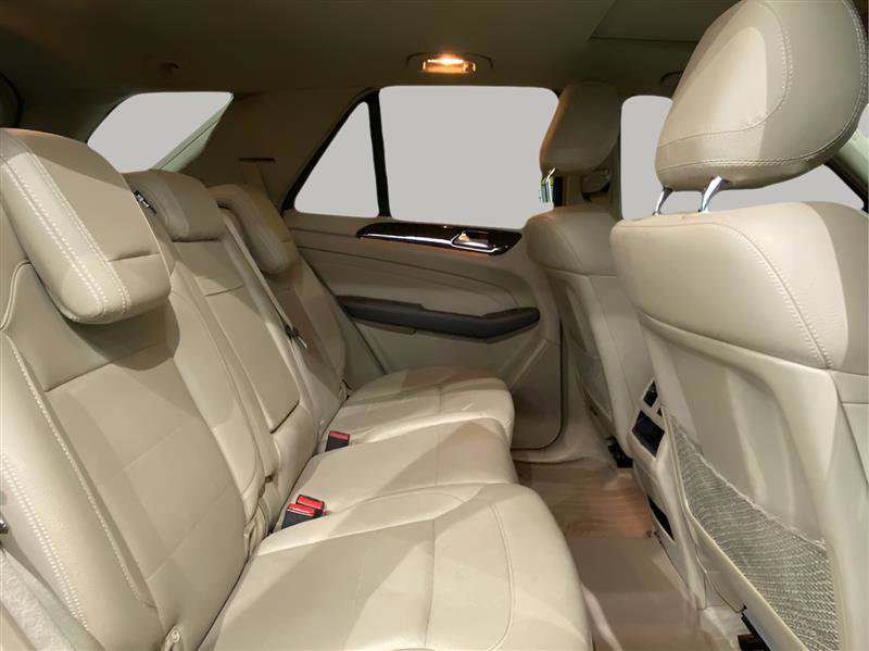 Used 2015 Mercedes-Benz ML 250 BlueTEC 4MATIC image 23