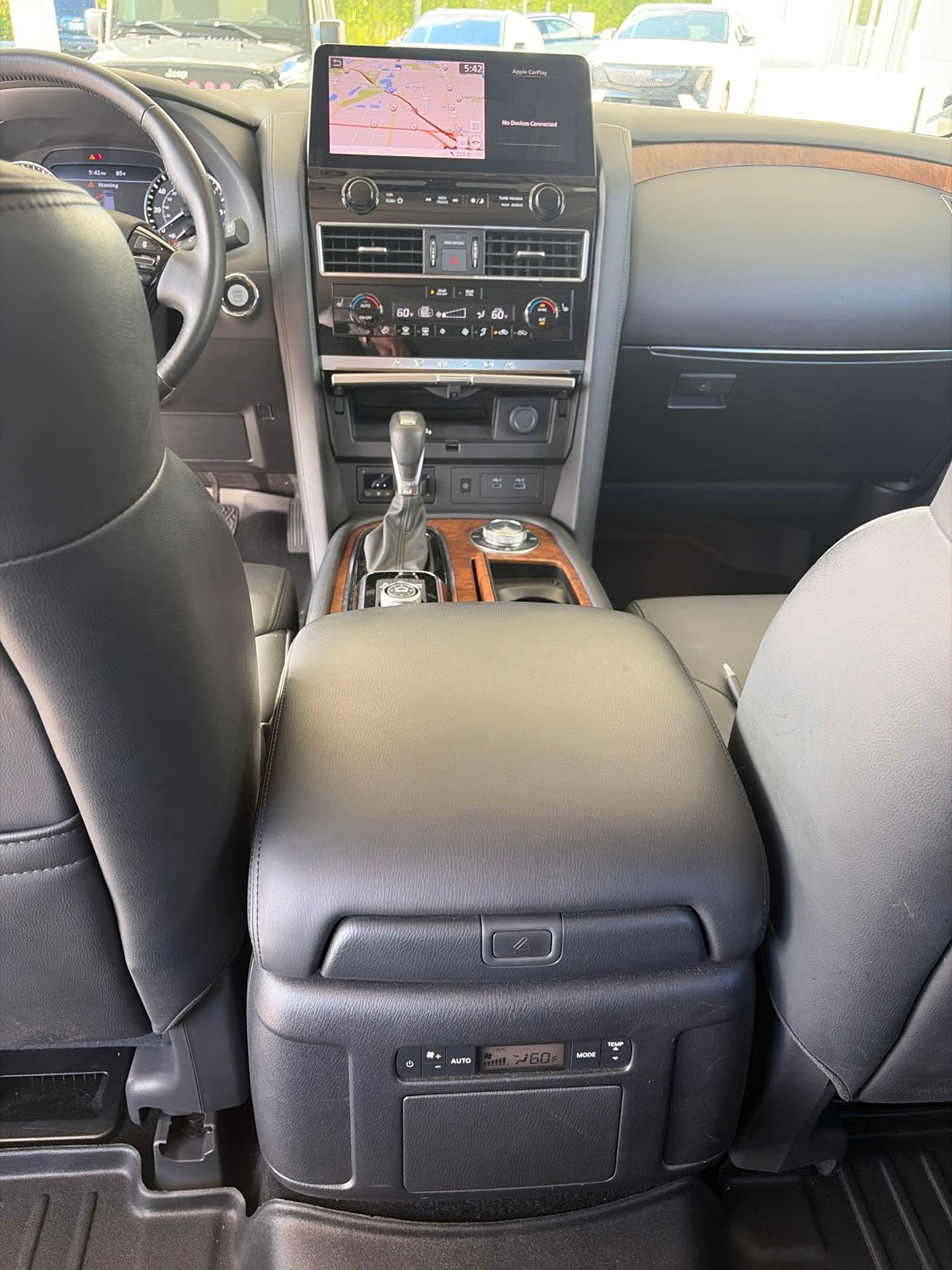 Used 2024 Nissan Armada SL w/ Captain's Chairs Package AWD/4WD image 13
