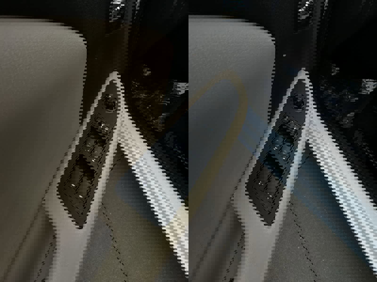 Used 2013 Chrysler 200 Limited image 18