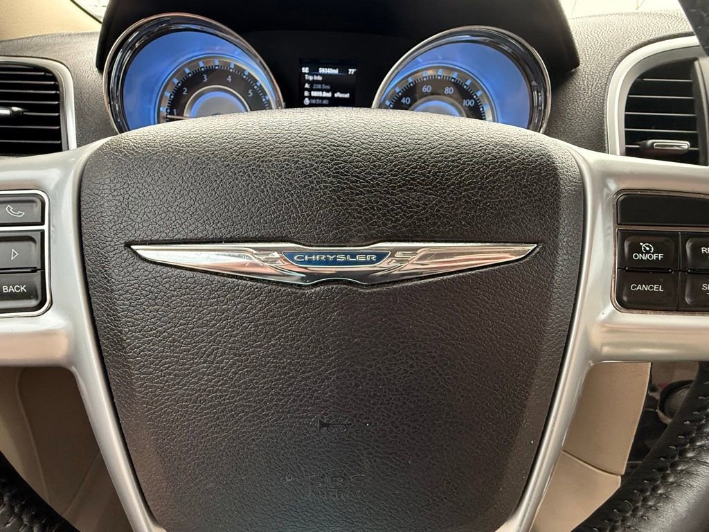 Used 2014 Chrysler 300 image 18