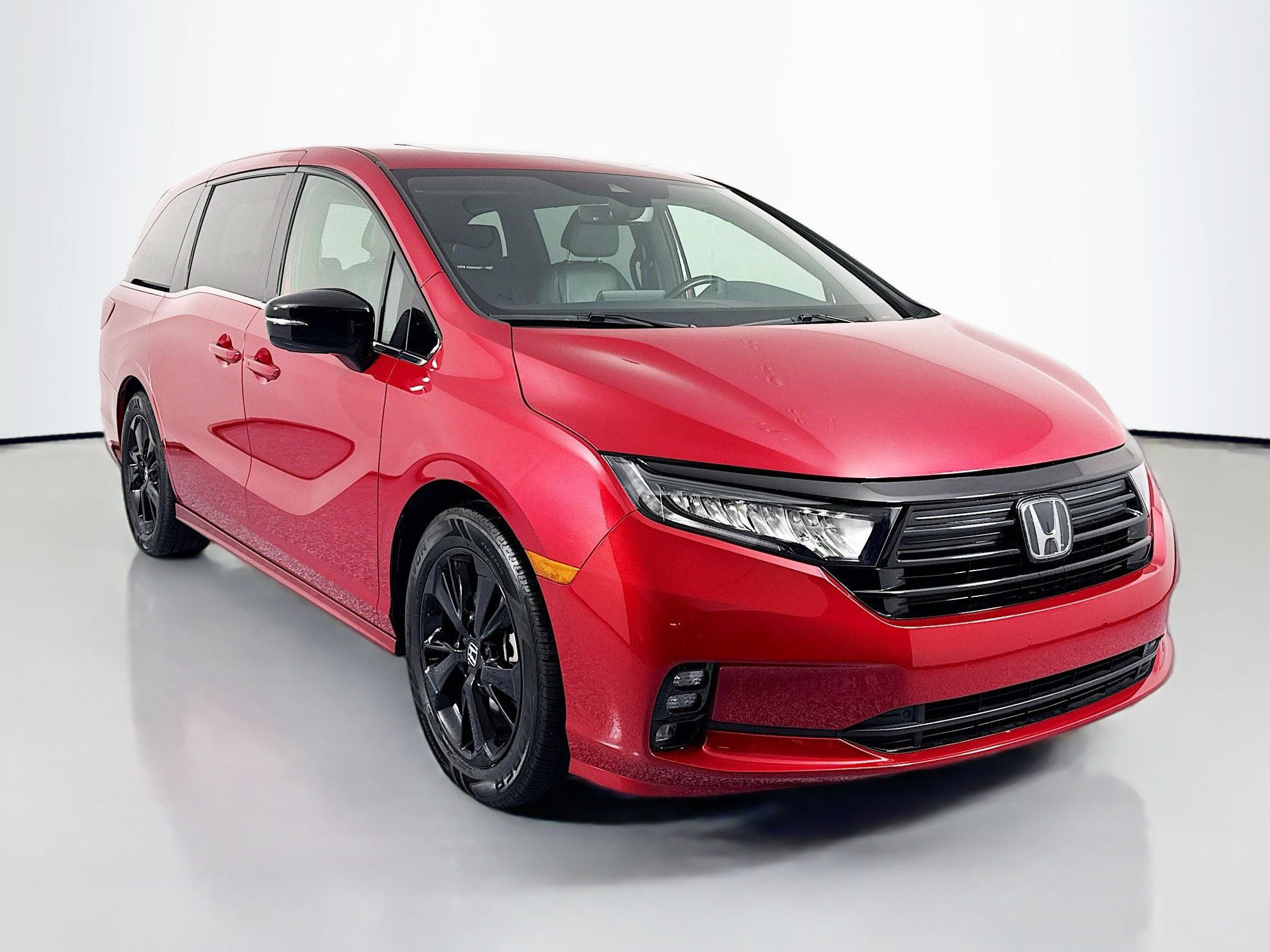 Certified 2023 Honda Odyssey Sport image 3