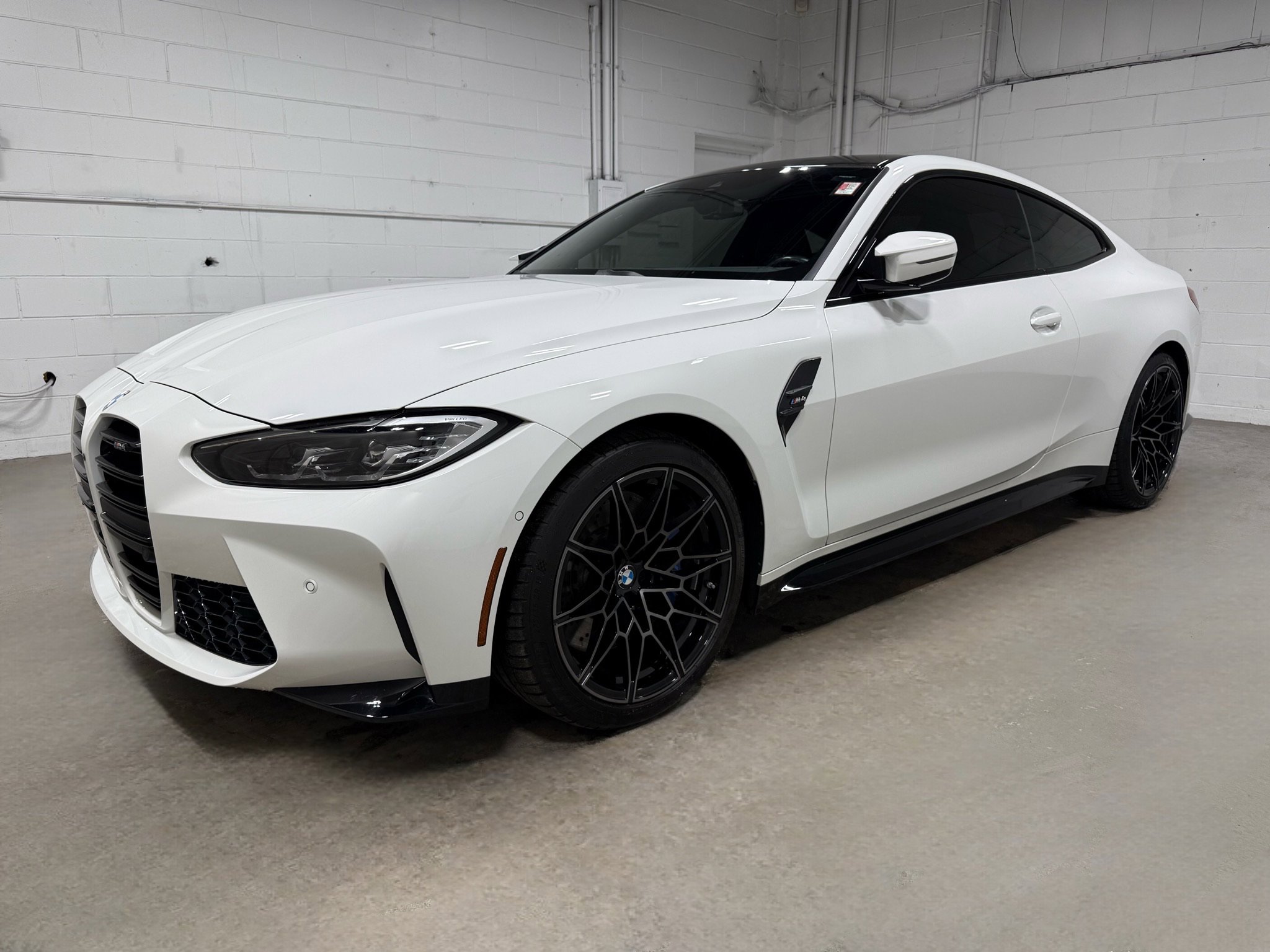 Used 2024 BMW M4 Coupe w/ M Driver's Package RWD image 1