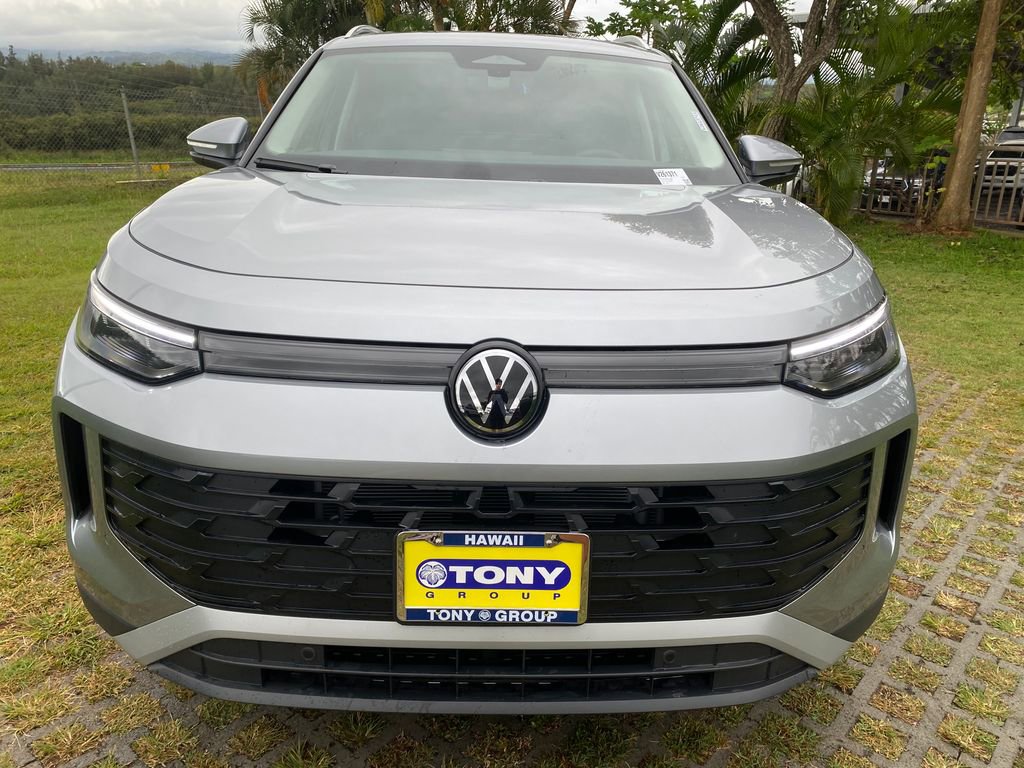 New 2026 Volkswagen Tiguan SE FWD image 2