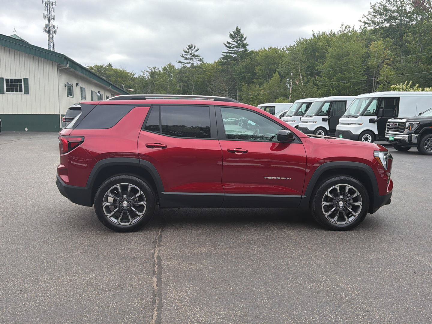New 2027 GMC Terrain Elevation w/ Elevation Premium Package AWD/4WD image 6