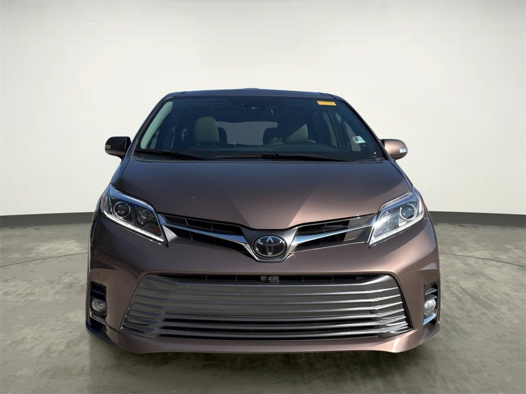 Used 2020 Toyota Sienna Limited Premium image 8