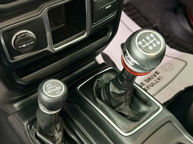 Used 2021 Jeep Wrangler Sport image 16
