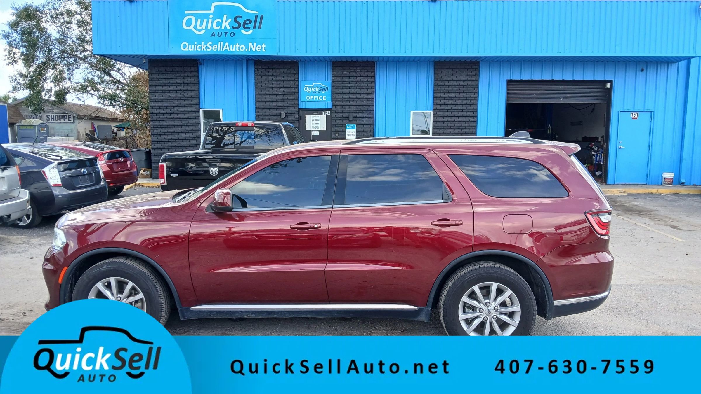 Used 2022 Dodge Durango SXT image 1