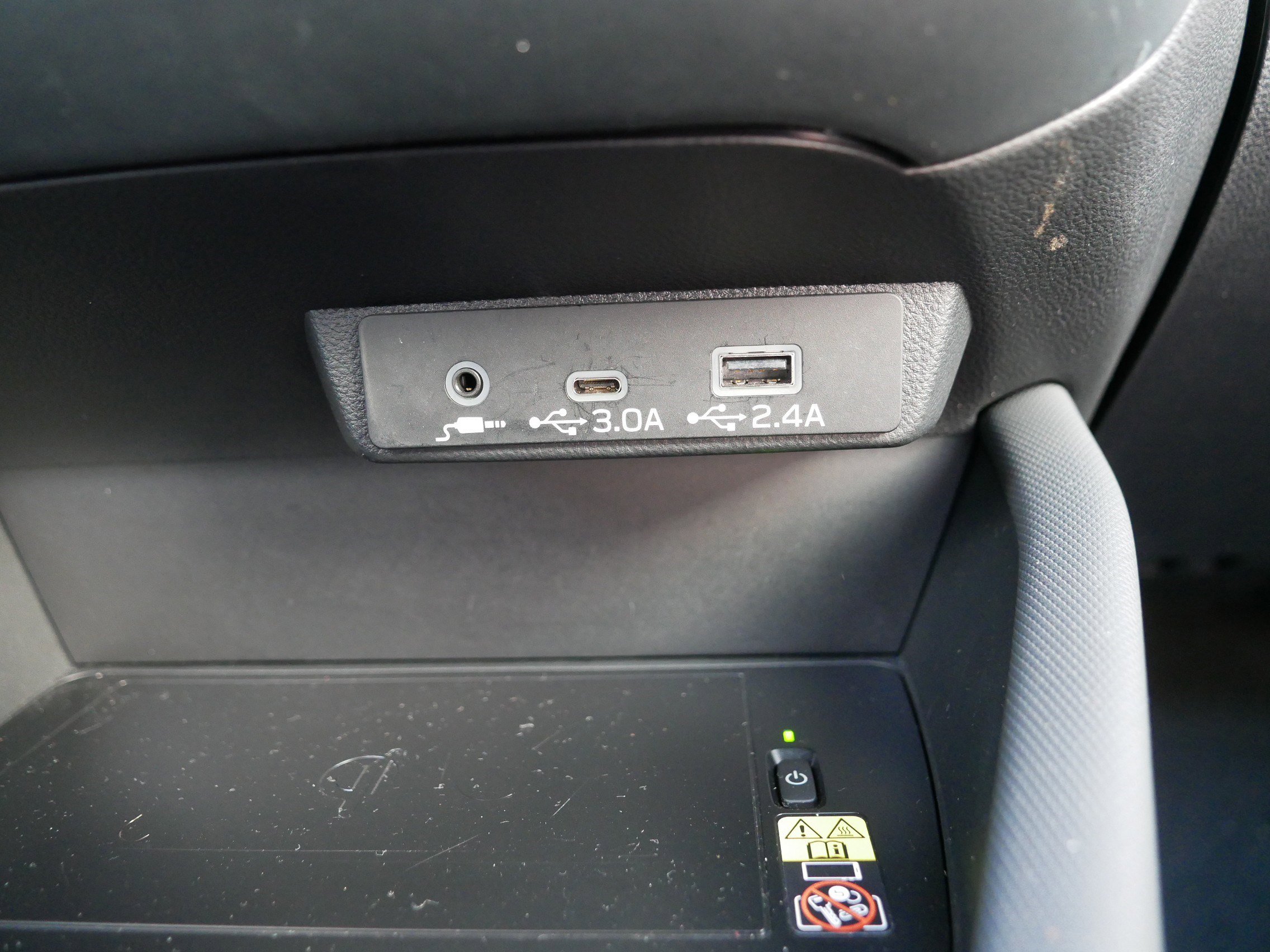 Used 2025 Subaru Forester Premium image 33