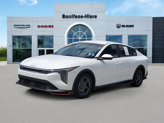Used 2025 Kia K4 FWD image 3