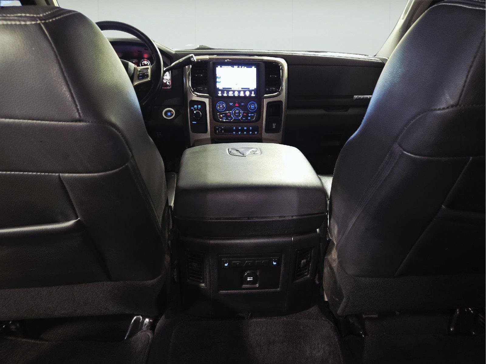 Used 2014 RAM 3500 Laramie AWD/4WD image 34