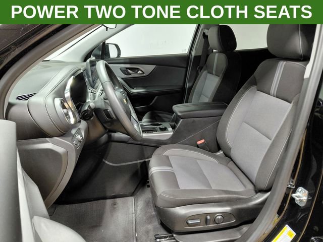 Used 2025 Chevrolet Blazer LT AWD/4WD image 3