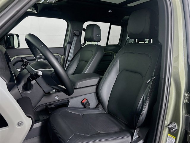 Used 2024 Land Rover Defender 110 S image 22