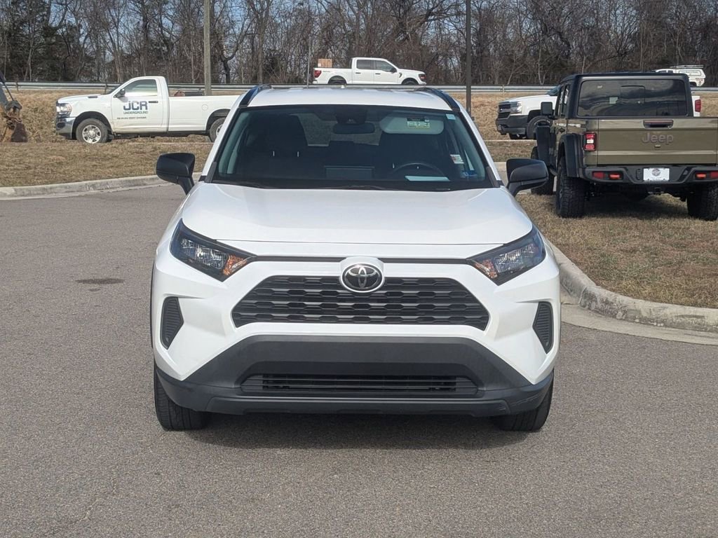 Used 2021 Toyota RAV4 LE image 8