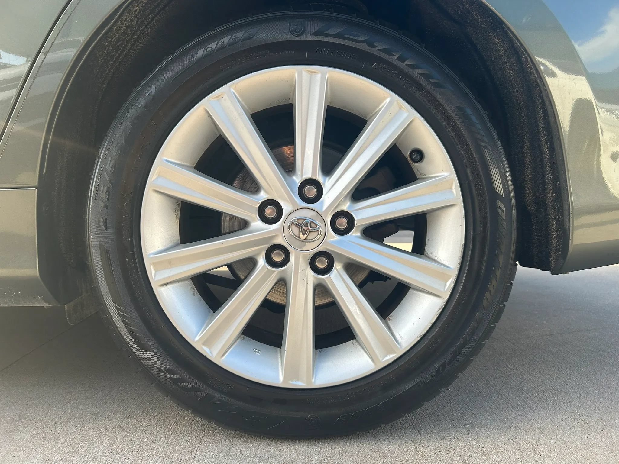 Used 2013 Toyota Camry XLE FWD image 28