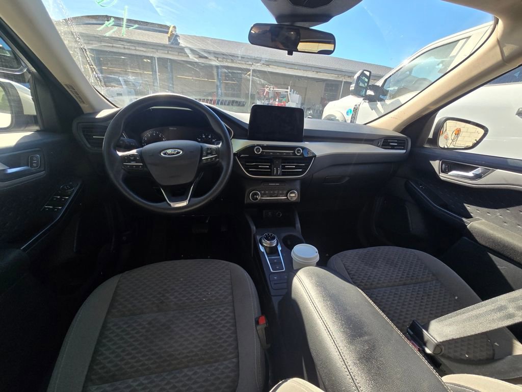 Used 2020 Ford Escape SE image 18
