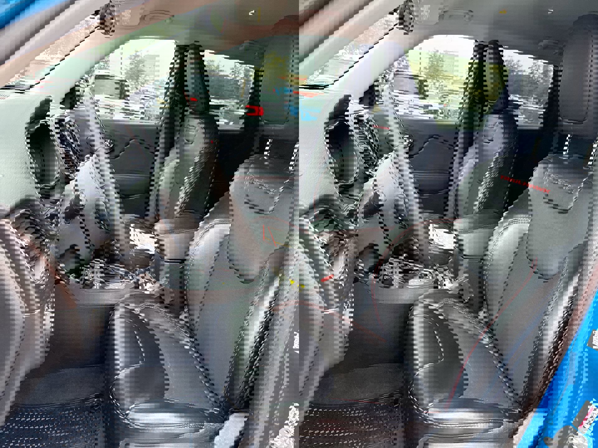 Used 2022 Jeep Cherokee Trailhawk image 13