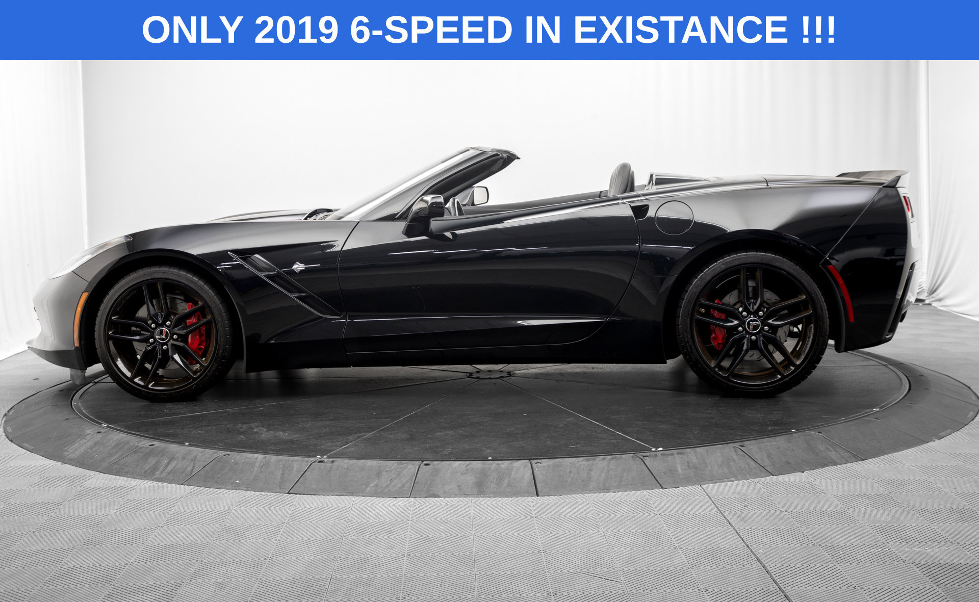 Used 2019 Chevrolet Corvette Stingray Convertible RWD image 4