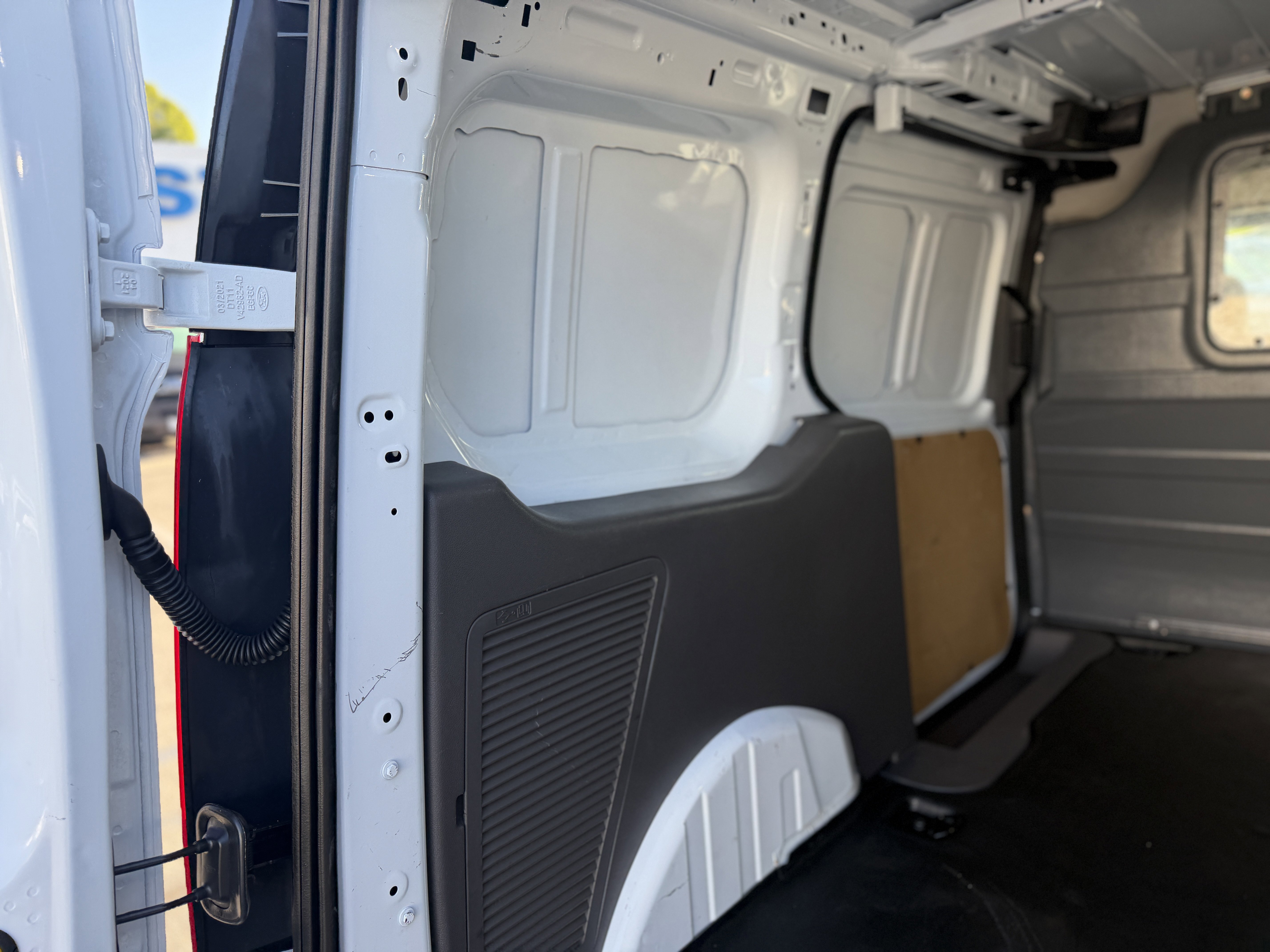 Certified 2022 Ford Transit Connect XL FWD image 10