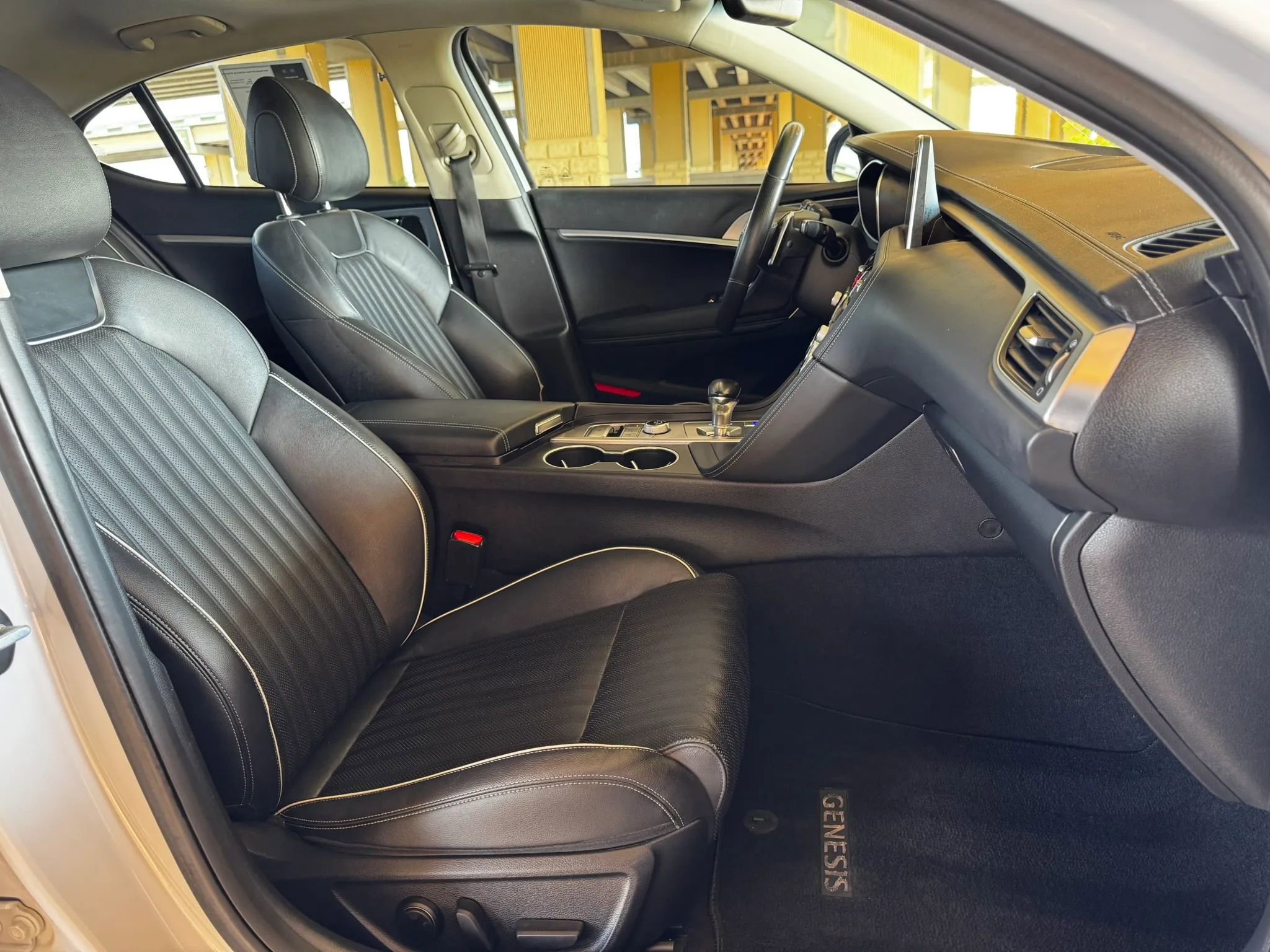 Used 2020 Genesis G70 3.3T w/ Elite Package image 26