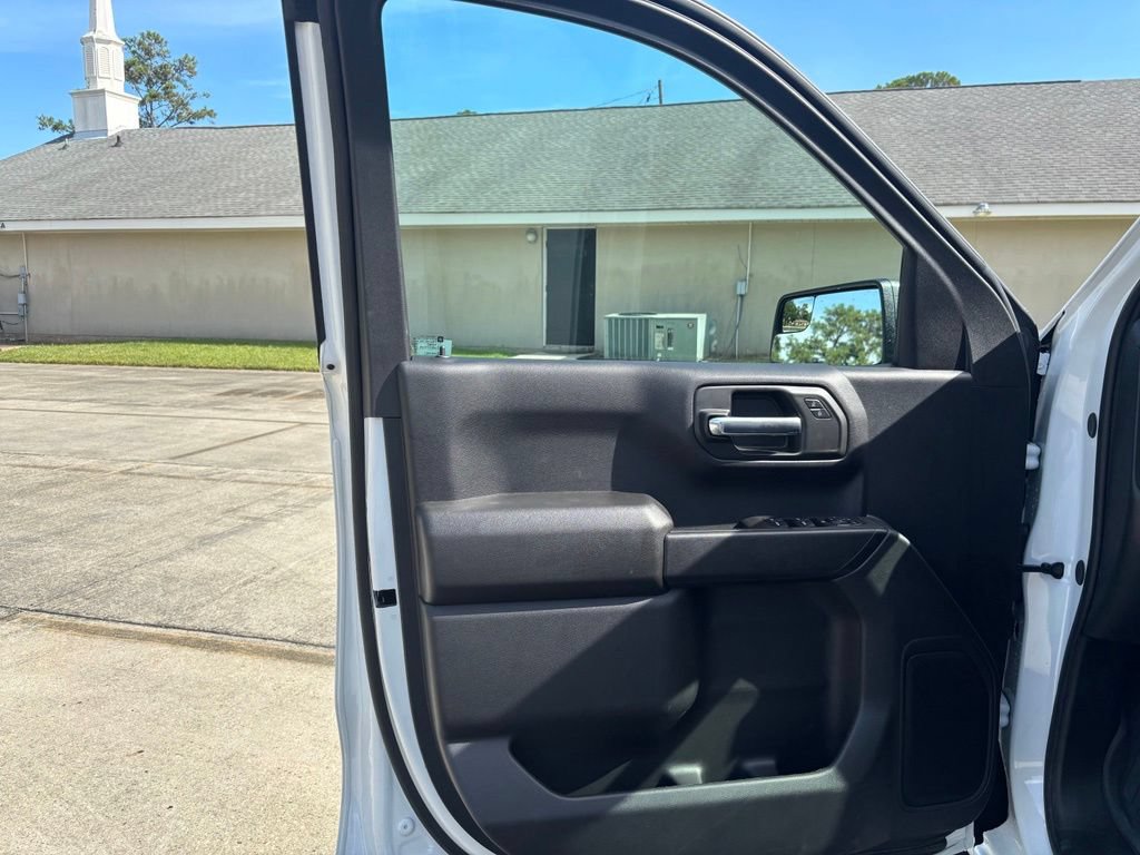 Used 2026 GMC Sierra 1500 Pro w/ Graphite Edition AWD/4WD image 15