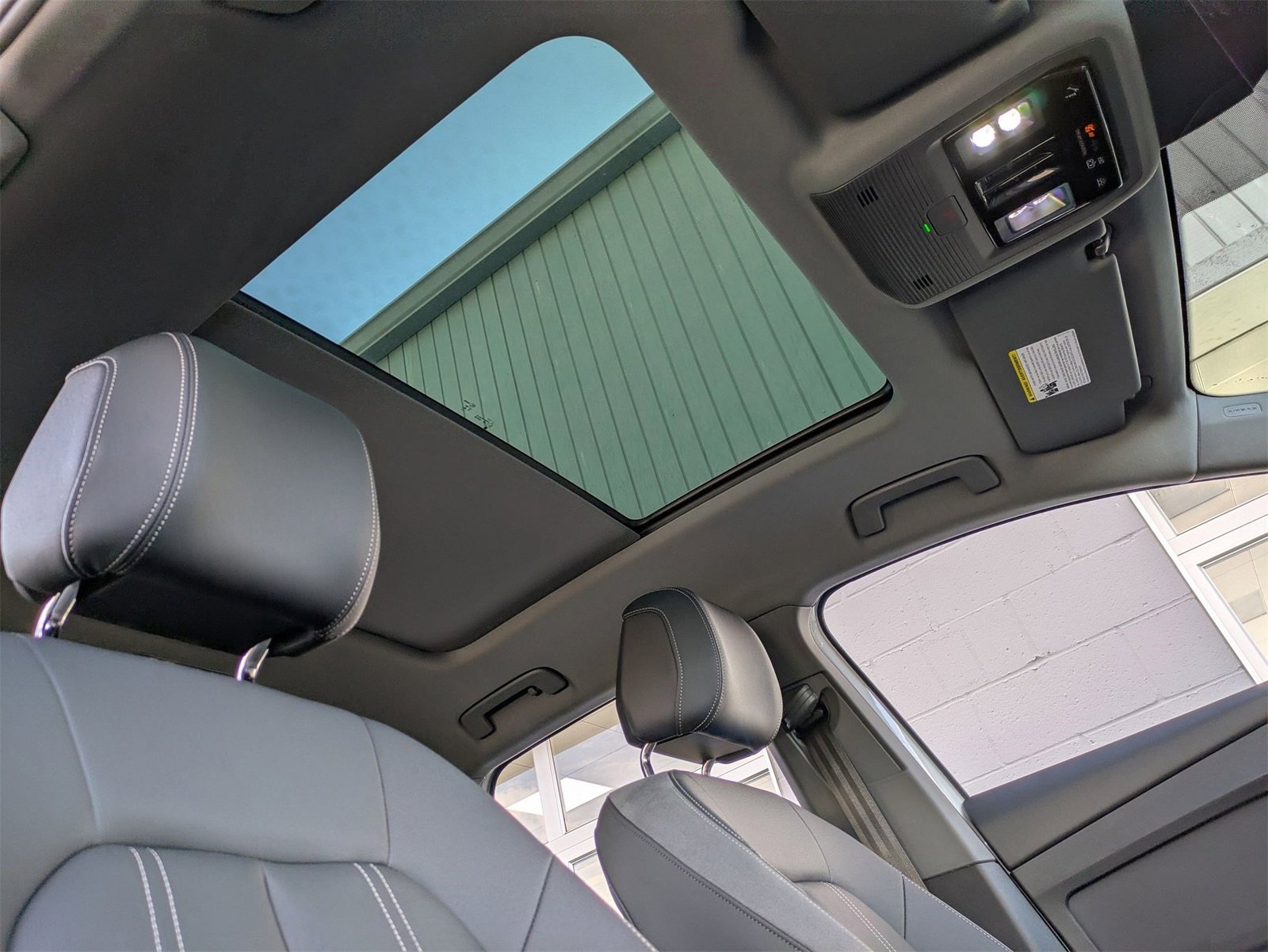 Used 2024 Audi Q4 e-tron Premium image 22