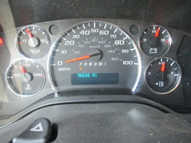 Used 2017 Chevrolet Express 3500 Extended image 15