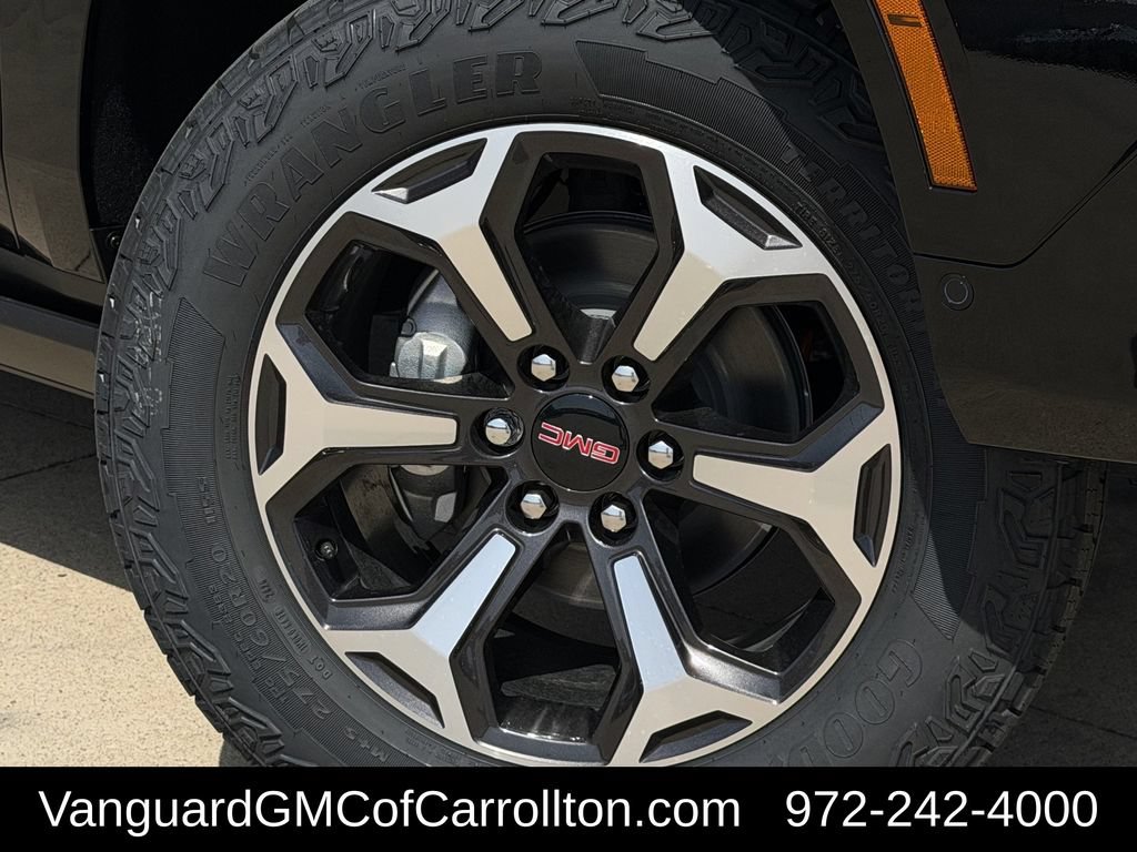 New 2026 GMC Yukon AT4 Ultimate w/ LPO, Floor Liner Package AWD/4WD image 9