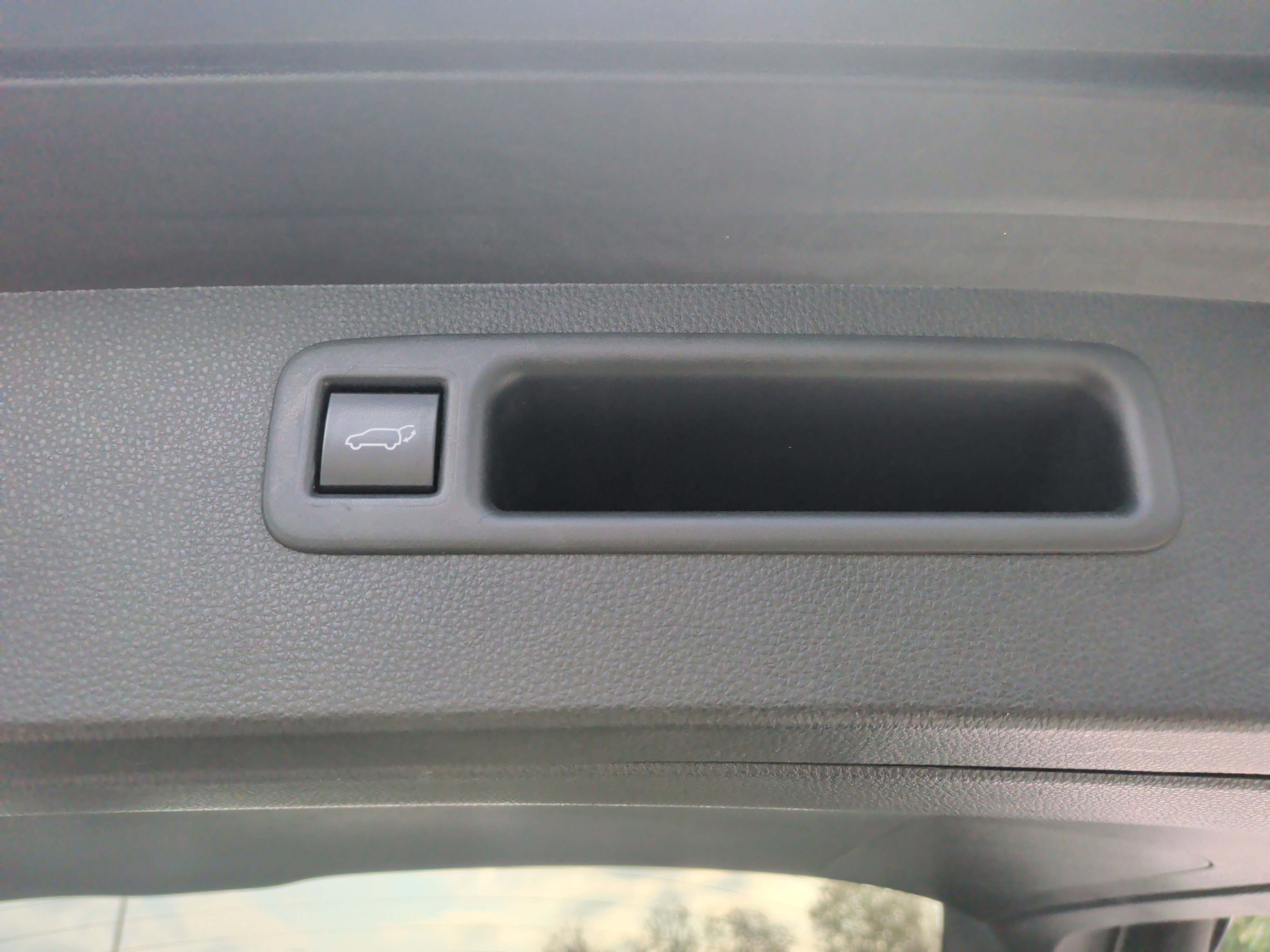 Used 2021 Toyota Highlander LE image 35