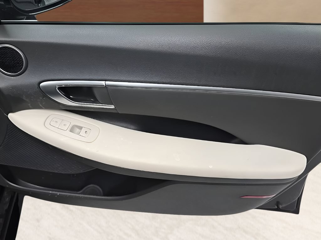 Certified 2025 Hyundai Sonata SEL FWD image 24
