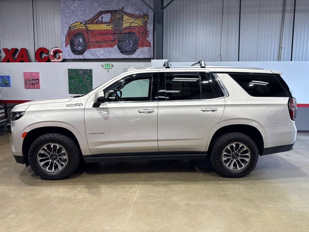 Used 2023 Chevrolet Tahoe High Country AWD/4WD image 4
