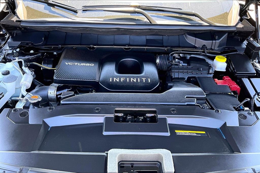 Certified 2026 INFINITI QX60 Luxe w/ Family Package FWD image 15