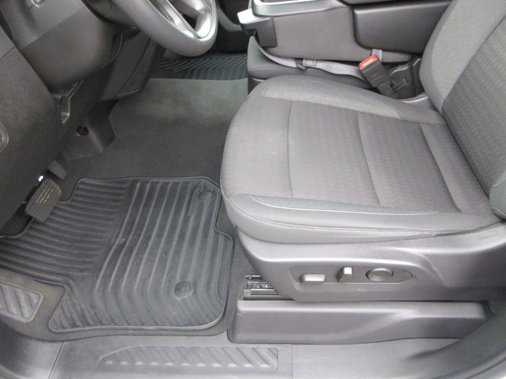 Certified 2024 Chevrolet Silverado 1500 Custom w/ Turbomax Blackout Package image 21