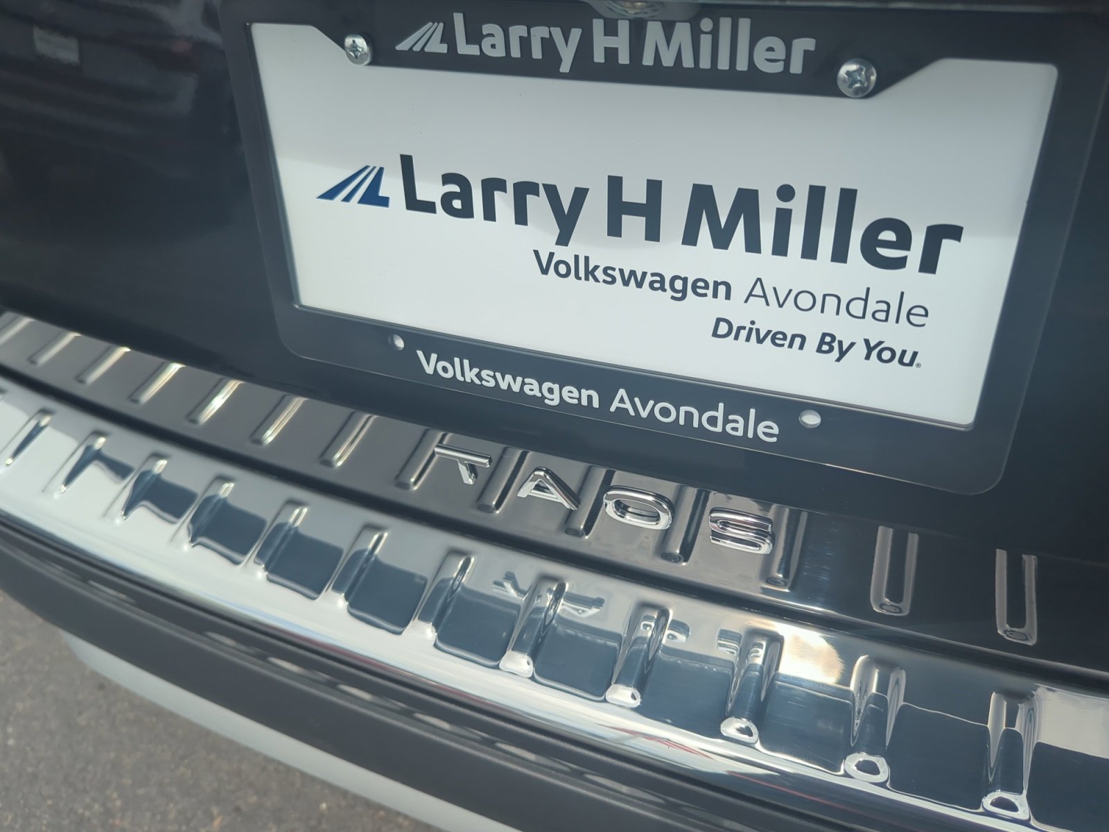 New 2025 Volkswagen Taos S image 23