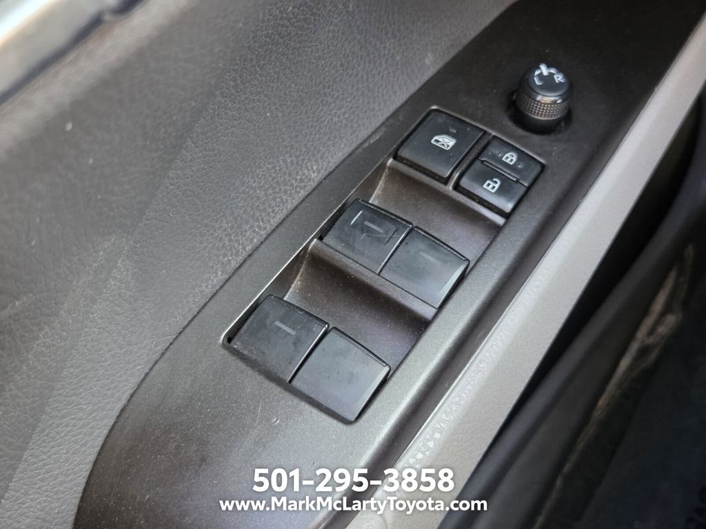 Used 2024 Toyota Camry LE w/ Convenience Package FWD image 22