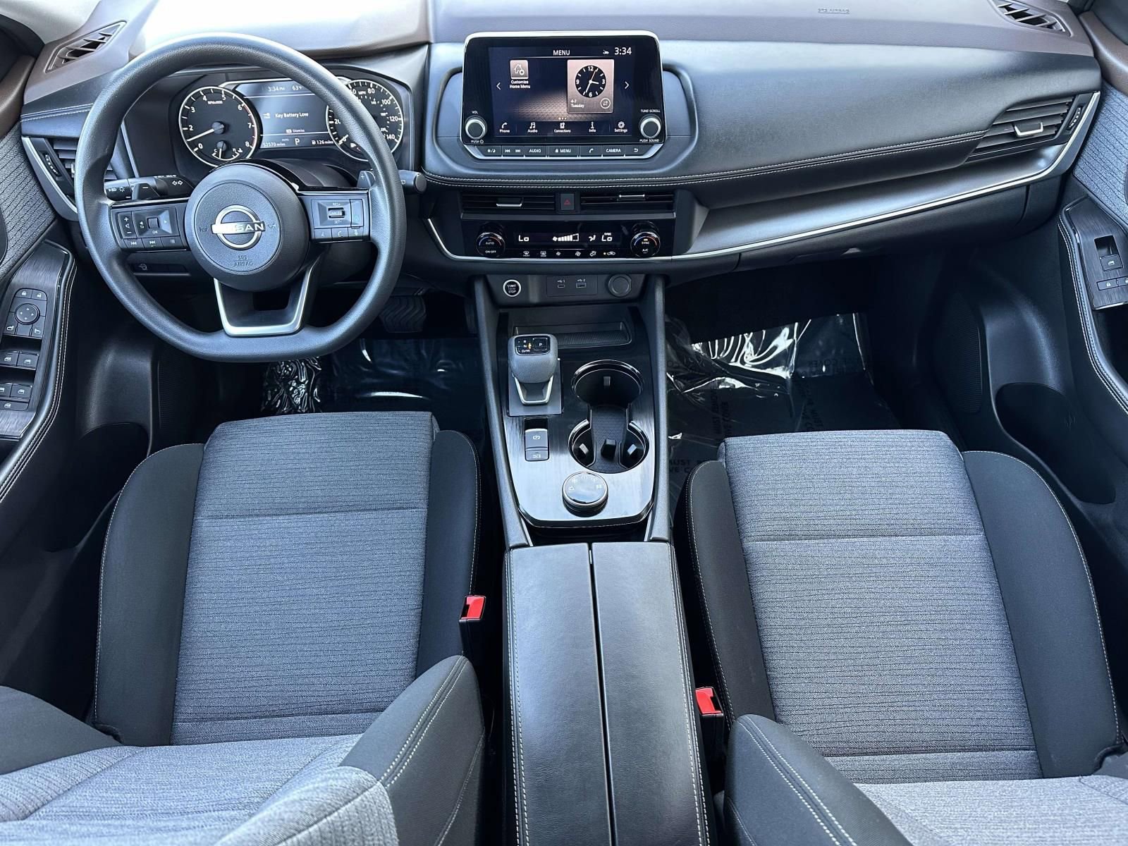 Used 2023 Nissan Rogue SV image 11