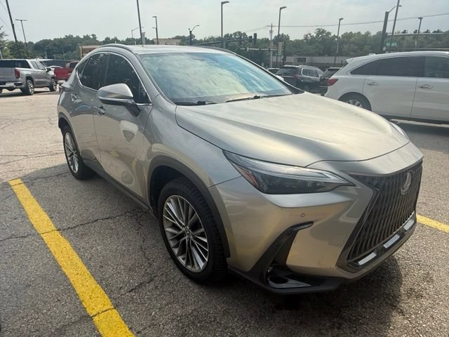 Used 2022 Lexus NX 350h AWD image 3
