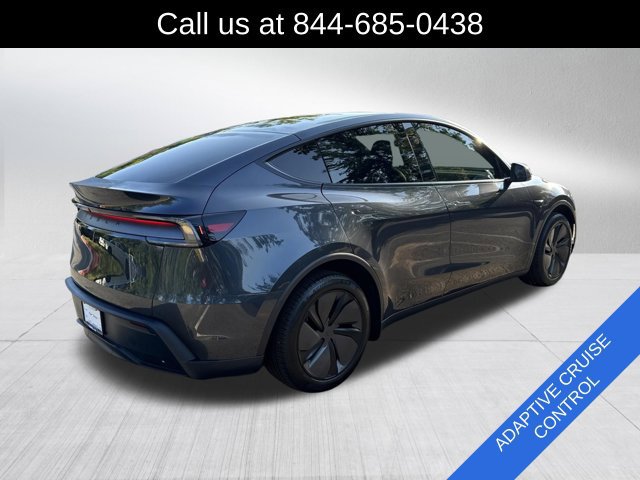 Used 2026 Tesla Model Y 2WD image 5